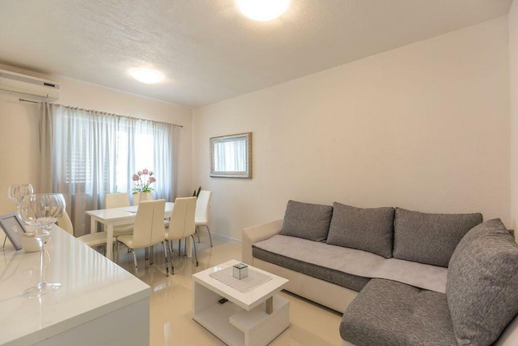 Tatijana Holiday Apartments 마카르스카 외부 사진